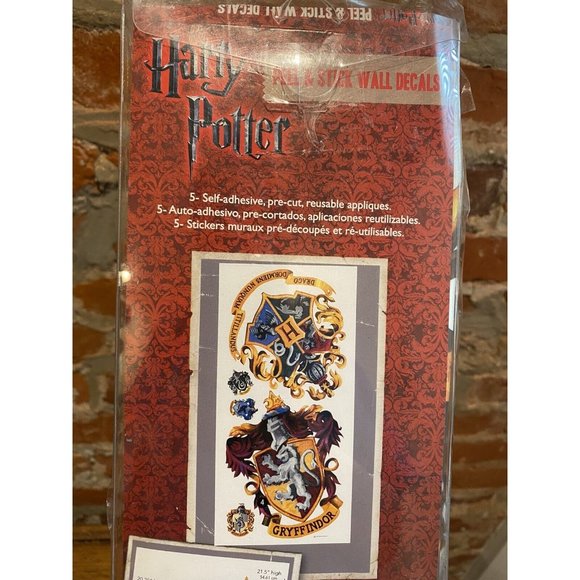 Harry Potter Crest Peel & Stick Giant Wall Decals Movie Decor Stickers - Picture 4 of 5